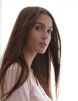 hena 22 year female call girls in Jalpaiguri